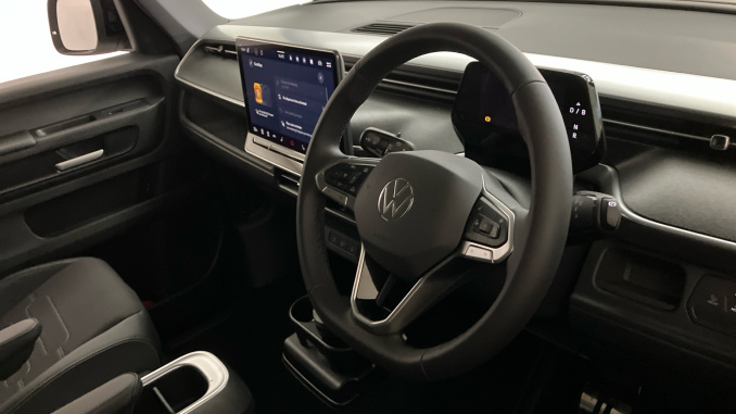 Volkswagen ID. Buzz 210kW Style Pro 79kWh 5dr Auto [Design+] Electric Estate - Image 6